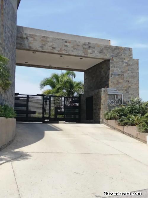 SKY GROUP Vende apartamento en la Roca Pampatar FOA-1302