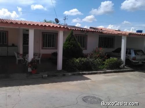 VENDO CASA EN URBANIZACION PRIVADA, INTERCOMUNAL BARQUISIMETO YARITAGUA