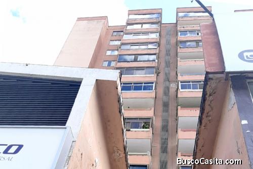 Rosangela Mendoza Vende Apto. Av. Bolívar Norte Valencia RAP107