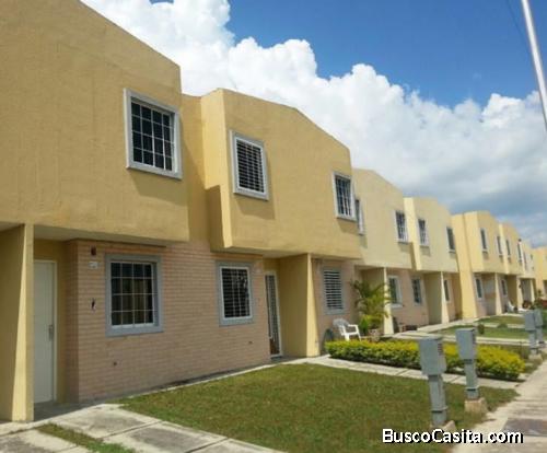 EN VENTA TOWN HOUSE A ESTRENAR 87 MTS 2 HAB 1 BAÑO 1 PUESTO CONJUNTO CERRADO POZO PROPIO 