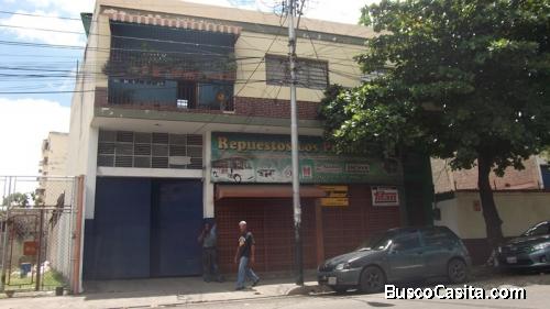 VENTA DE EDIFICIO CENTRICO USO RESIDENCIAL MARACAY