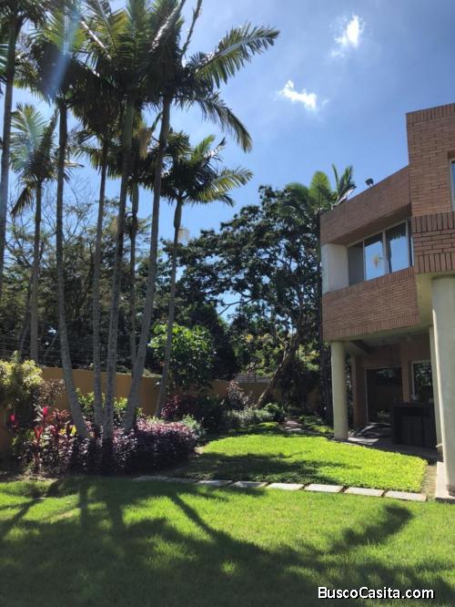 Casa en Altos de Guataparo. FOC-848