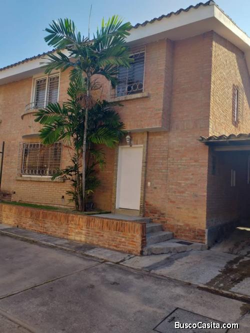 TownHouse en Guataparo. FOTH-190