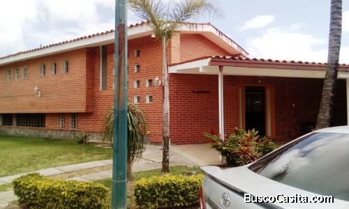 VENTA DE 2 CASAS SEPARADAS,BARUTA,CARACAS,VENEZUELA