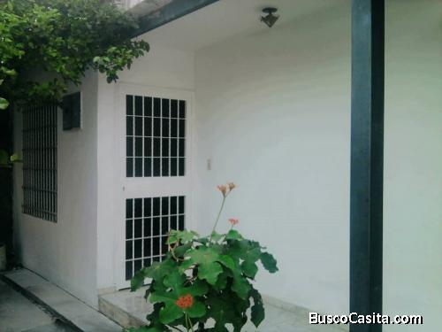 CASA EN URB.PARQUE RESIDENCIAL ARAGUANEY  LOS OVEROS NORTE - CAGUA MARACAY