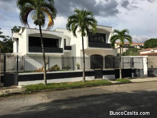 CASA QUINTA EN URB LA VIÑA HENGLY CASTELLANOS