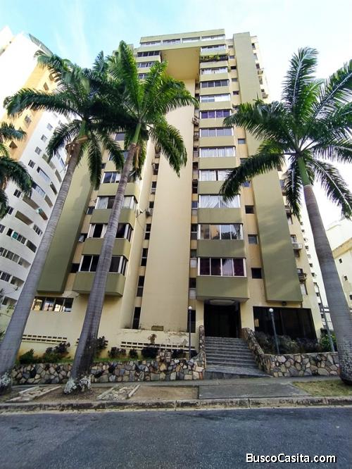 Apartamento en Res. Alfa, en la Urb. El Parral, Valencia,  Edo. Carabobo.