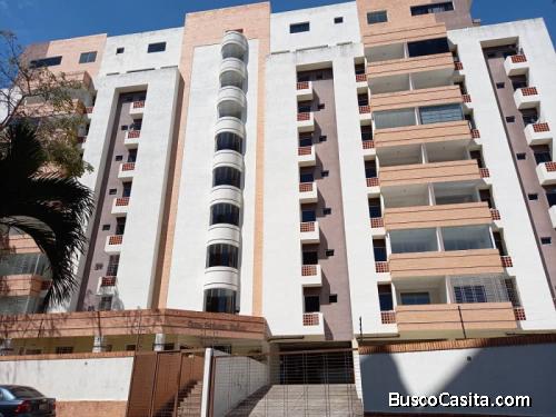 SKY GROUP Platinum Vende apartamento en Res. Gran Mónaco Palace.