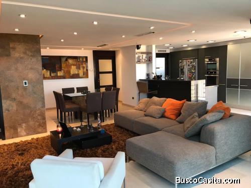 SE  VENDE APARTAMENTO SECTOR AV. EL MILAGRO MARACAIBO