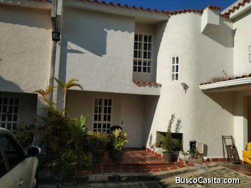 En Venta Townhouse en Urb. Villas el Encanto Naguanagua