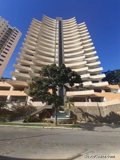 En Venta Apartamento en Res. Sharanda El Parral