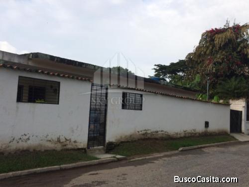 En Venta Casa en El Pueblo de San Diego