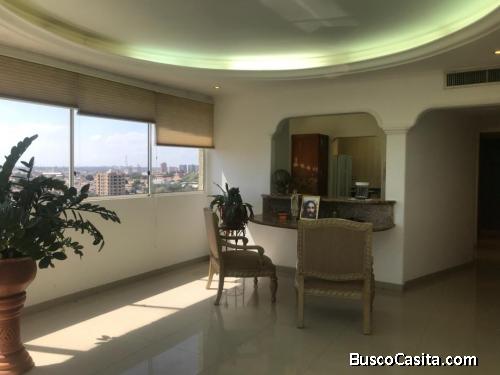 Apartamento Venta Maracaibo *RESD. LAGO CRISTAL* 040221