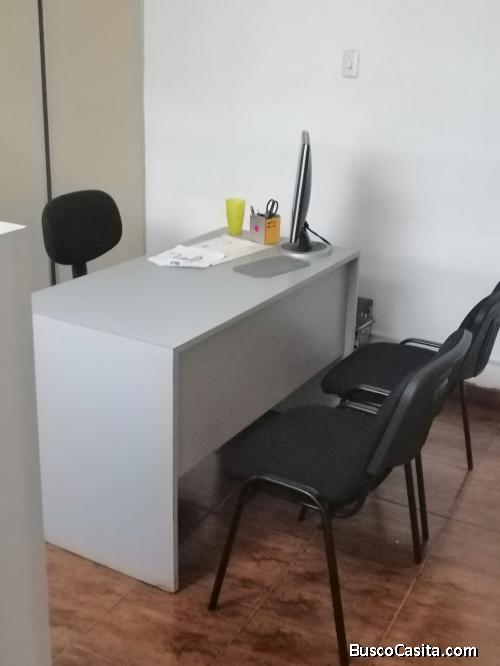 Se alquilan cubiculos para abogados, adminsitradores o contadores