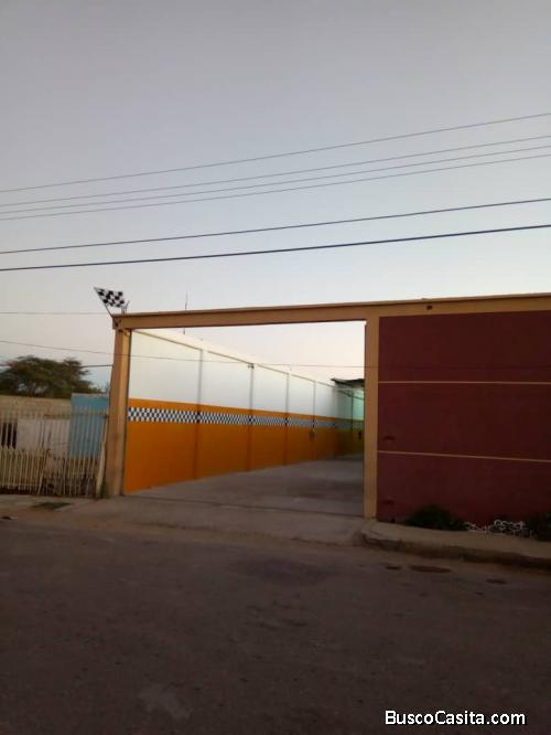 GALPÓN PARA USO COMERCIAL