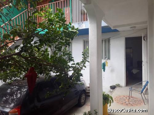 Casa en Venta con Local