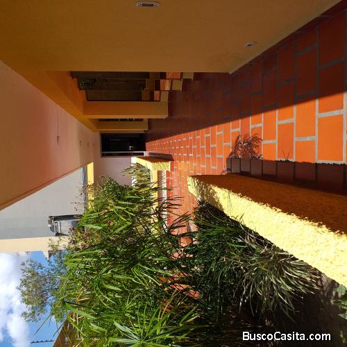 Alquilo Apartamento Valencia Av. Bolívar Norte