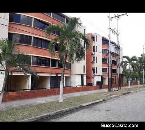 Apartamento Parque Valencia Conjunto Cerrado