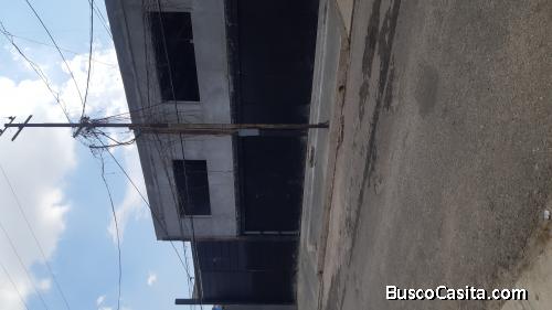 CORREA BIENES RAICES ALQUILA O VENDE GALON CON LOCAL COMERCIAL SANTA ROSA 