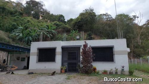 Casa Unifamiliar en Macizos de Caicaguana