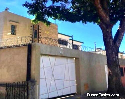 Venta Casa Campo Claro, a 2min de los Ruices