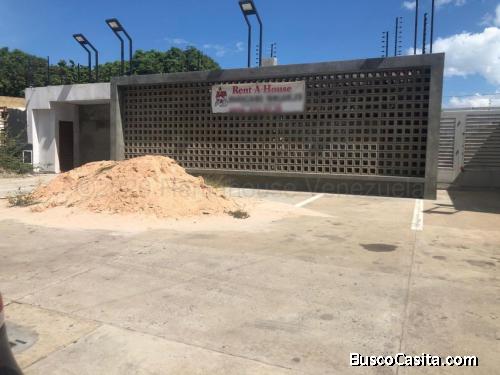 Venta de Local Comercial cerca de La Paragua MLS #21-10194