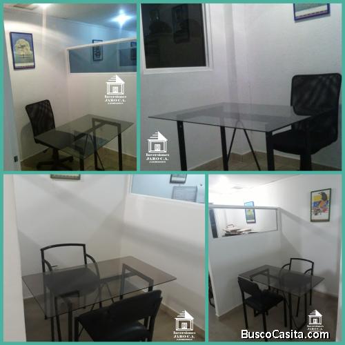 Alquilo oficinas tipo cubículos