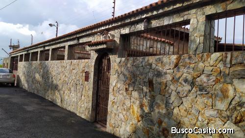 VENDE Hermosa Casa San Josè de los Altos Cerca Lomas de Monteclaro 