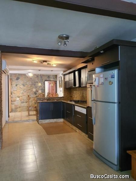 Casa en Venta Naguana Los Guayabitos 334M2