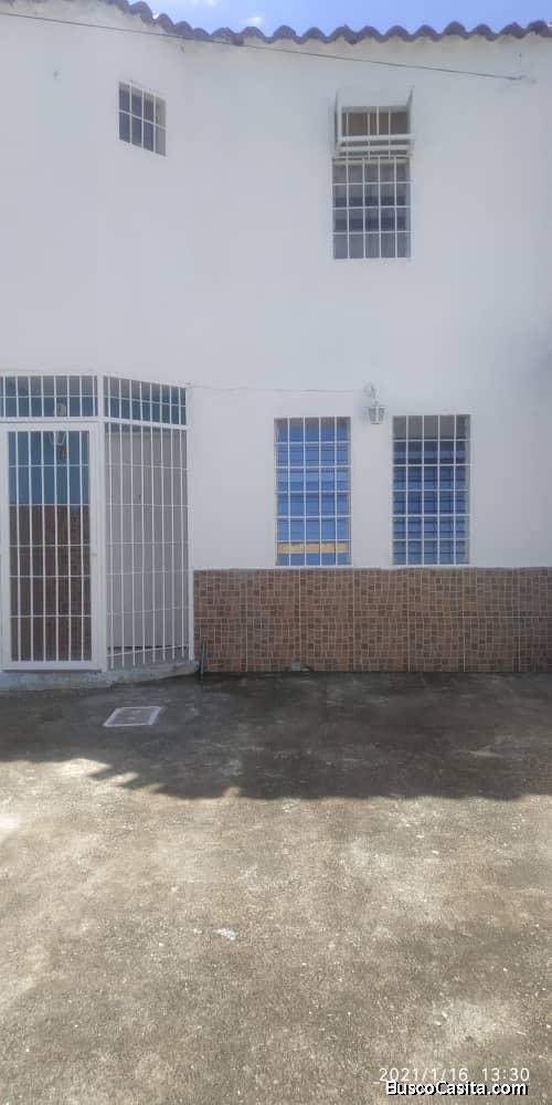 Vendo Hermoso Tonw House a 10 min de Charallave