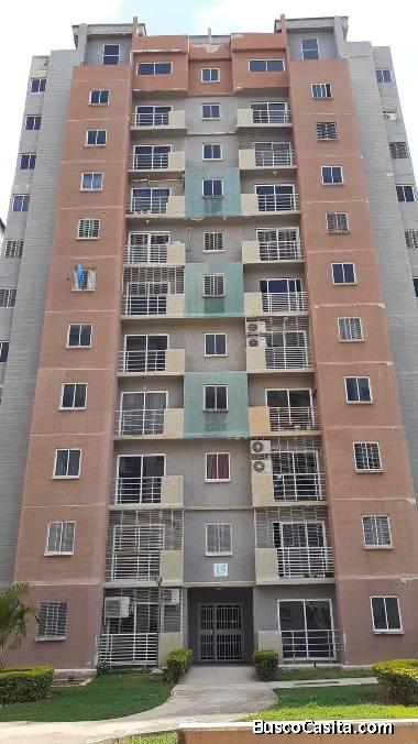 SKY GROUP PLATINUM VENDE Apartamento en Montemayor, San Diego