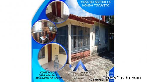 Vende Casa en el Sector la Honda Tocuyito de 2.816 mts2 COD VC-111