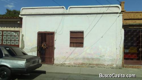 Terreno 232 metros cuadrados, ubicado en el centro de Barcelona, sector la Chica, zona comercial.