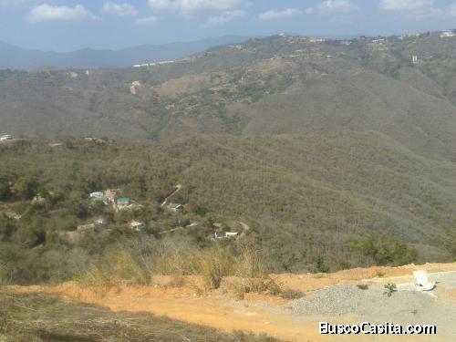 SE VENDE TERRENO DE 400 MTS CUADRADOS EN URBANIZACION CAICAGUANA, MUNICIPIO EL HATILLO, MAS PROYECTO