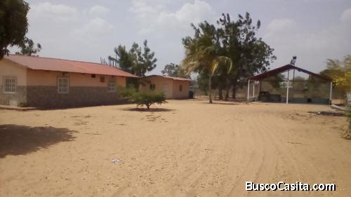 casa de campo y terreno