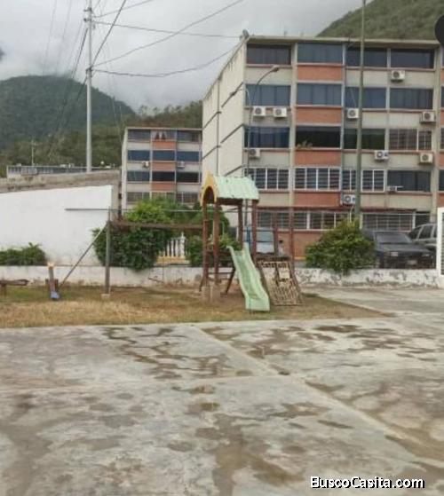 aparmento zona buena la guaira la yanaha 