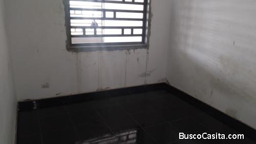 Vendo casa en urb roca del llano