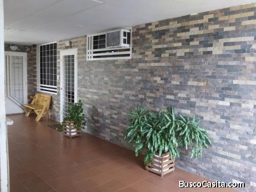 SKY GROUP Vende Apartamento en Urbanización Isabelica. Sector 13. Valencia