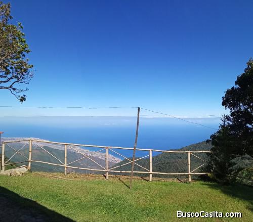 El ÁVILA , la mejor vista hacia el mar !! 