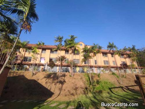 SKY GROUP Vende Apartamento en Res. Trigal Country ubicado en el Trigal Valencia