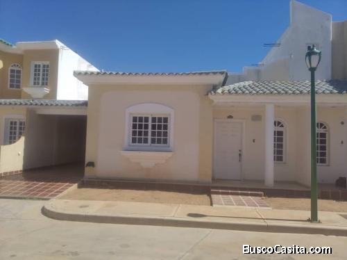 Villa cerrada en venta Milagro Norte API 37375
