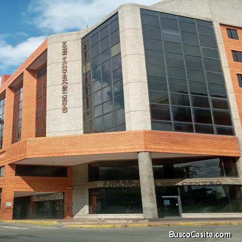 OFICINA ESTRATEGICAMENTE UBICADO EN TORRE FINANCIERA