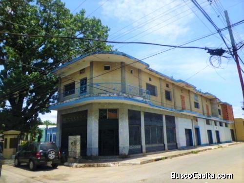 SKY GROUP Vende Edificio de  Locales en San Blas 