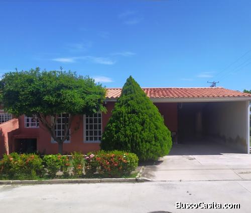 SKY GROUP ATENEA VENDE:Casa en Urb Prados del Lago, Ciudad Alianza  