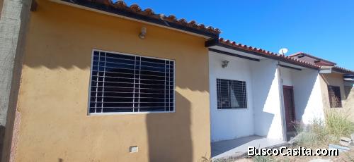 SKY GROUP PLATINUM VENDE ⁣Casa con Local en San Diego