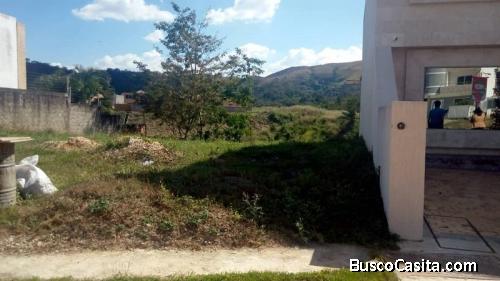 Terreno en Lomas del Country Club ( Guataparo -Valencia)