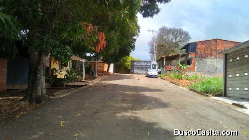 En venta casa, por motivo de viaje, precio negociable.