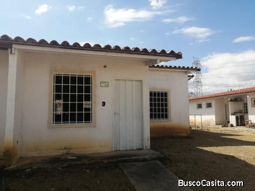 CASA DESARROLLO URBANISTICO “BRISAS DEL LAGO” ETAPA VI, MANZANA 3, PARCELA 63