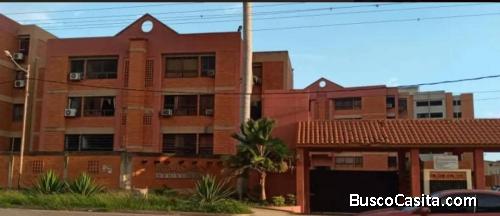 SKY GROUP Vende Apartamento en Residencias Bayona Country