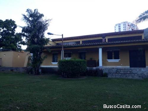 En Venta Casa Rusticana Estilo Colonial - El Rincón Mañongo FOC-940